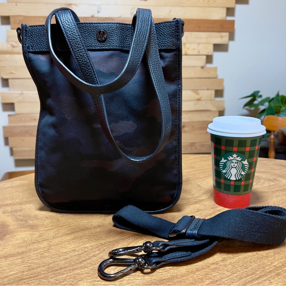 Lululemon Now and Always Mini Tote Jacquard Camo Obsidian/Black Crossbody Bag - Picture 12 of 12